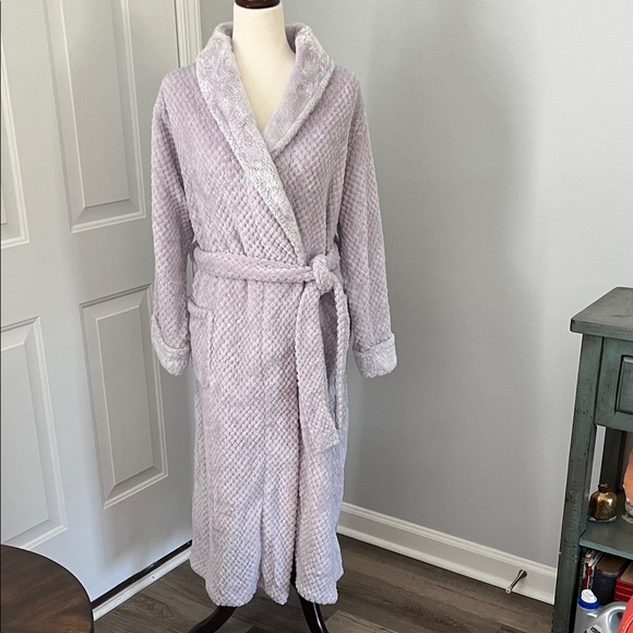 Midnight by Carole Hochman Lavender Textured Robe - Picture 1 of 4